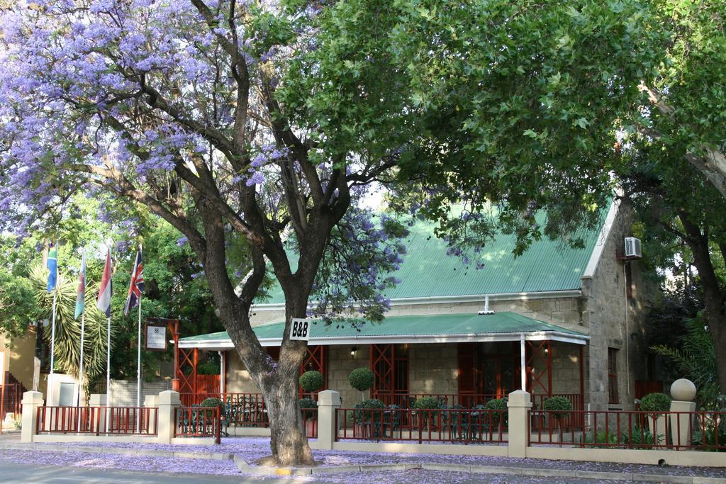 88 Baron Van Reede Guesthouse Oudtshoorn Exterior photo